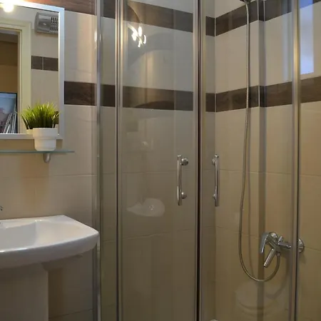Apartment Maizonette Ground Floor And Semi-basement With Yard Kalamata